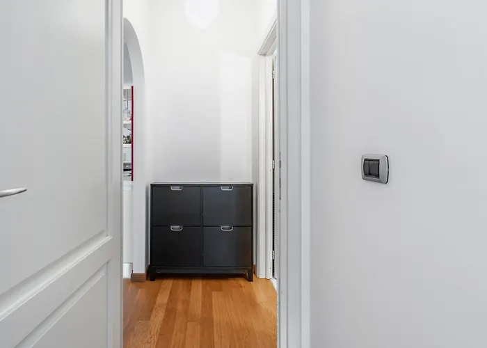 Portuense 107 - Bright Flat